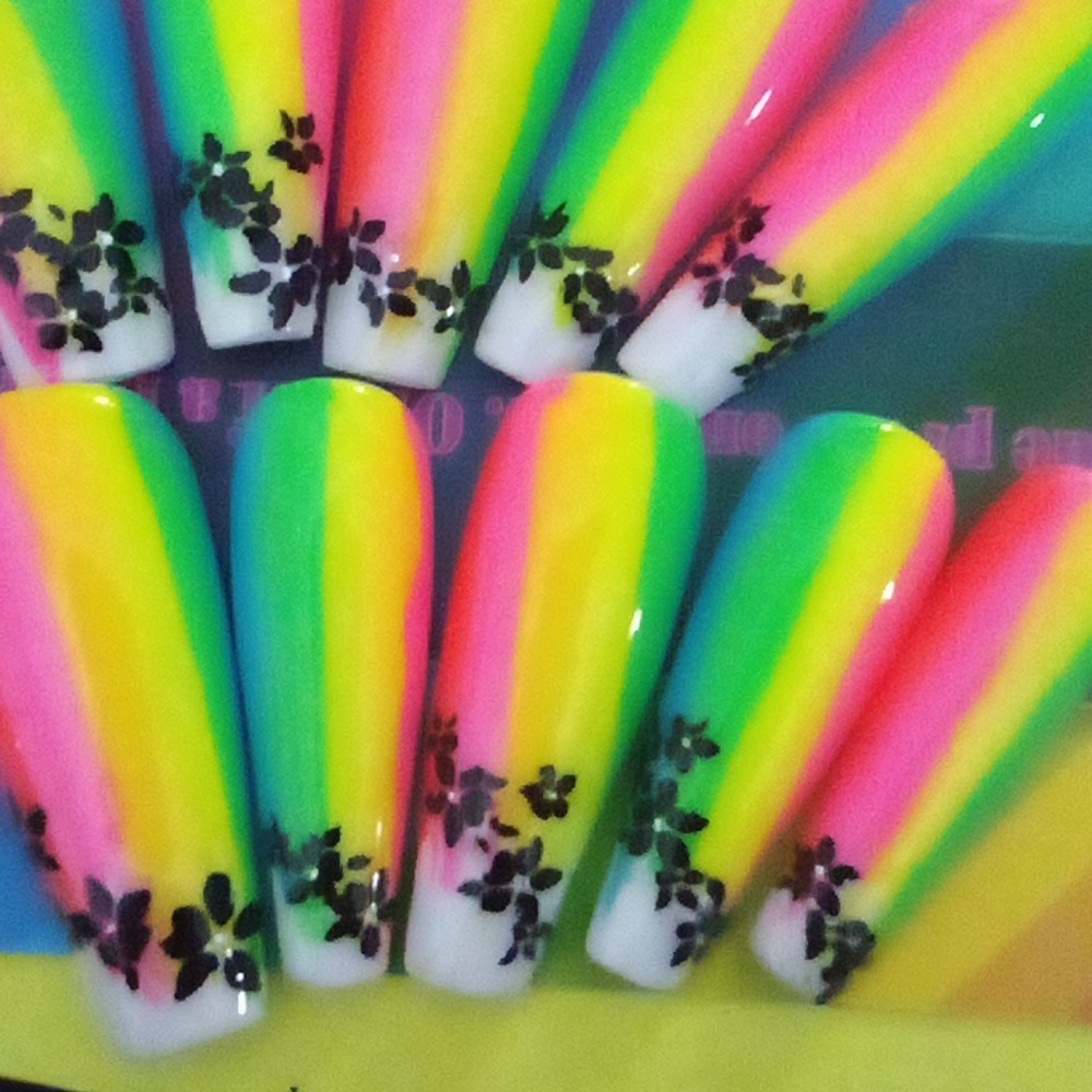 Spring rainbow 🌈 press on nails - Picture 2 of 2